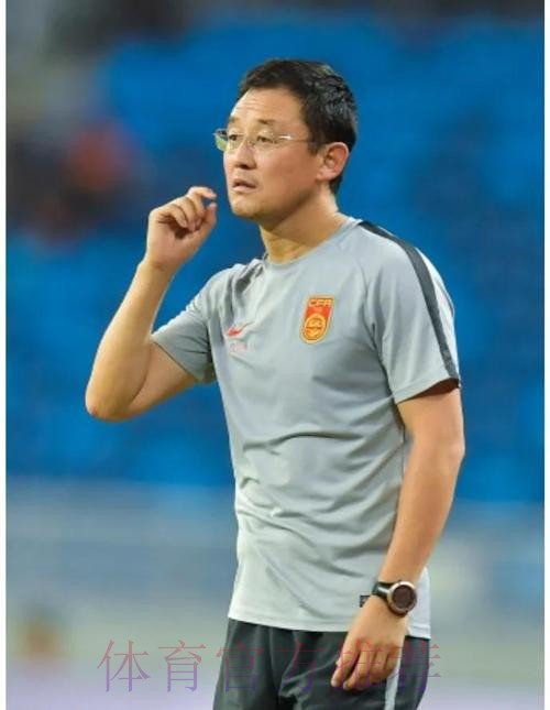 U20精英训练营：孙继海传授经验 摸底小球员